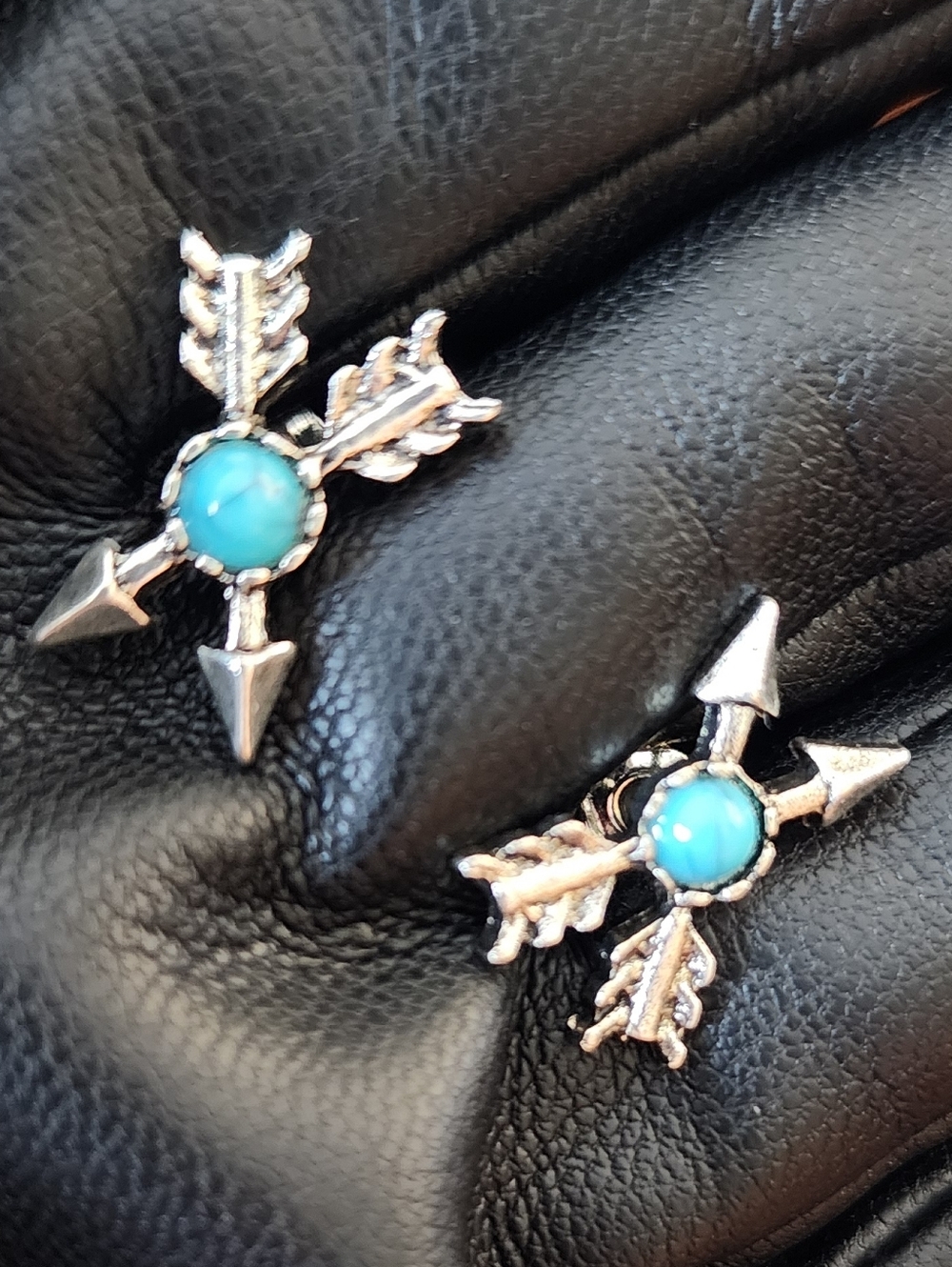 Arrow Stud Earrings Silver tone Metal Faux Turquoise Stone NEW! friction backs